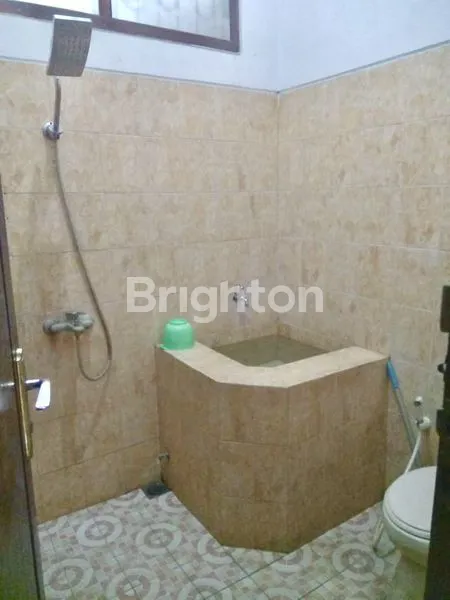 image RUMAH LUAS DAN TOKO LUMAJANG (7)