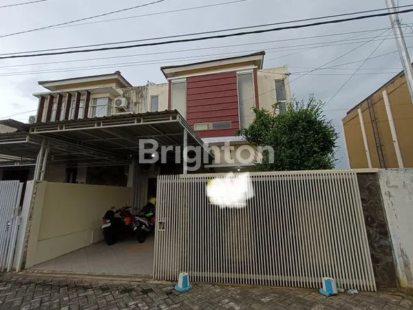 DISEWAKAN 2LANTAI BESERTA PERABOTAN