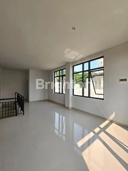 image RUKO HOEK 2 LANTAI 91DISTRICT BSD (5)