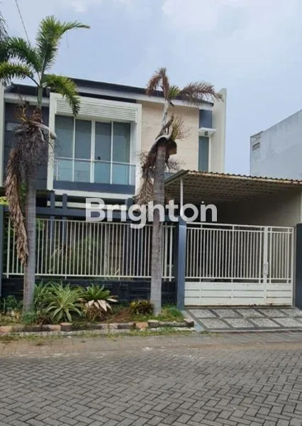 image RUMAH SIAP HUNI PANTAI MENTARI ROW JALAN 3 MOBIL (1)