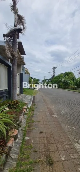 image RUMAH SIAP HUNI PANTAI MENTARI ROW JALAN 3 MOBIL (4)