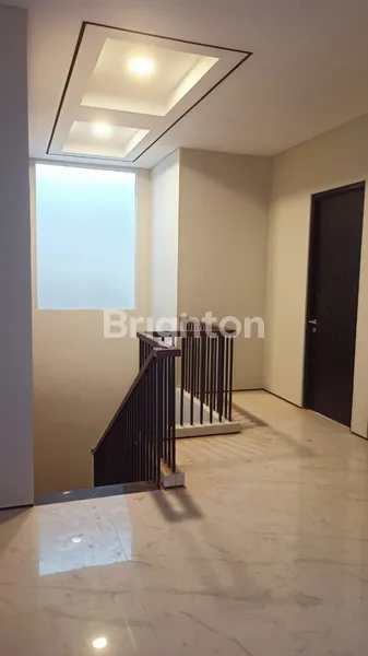 image RUMAH 2 LT WOODLAND CITRALAND (2)