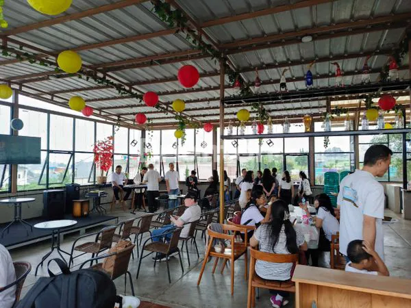 image TEMPAT WISATA NGINAP DAN RESTO DI LEMBANG (5)