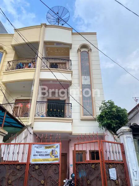 image RUMAH 3,5 LANTAI DI JL TALIB, RENOVASI BARU (2)
