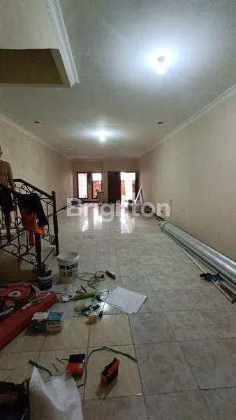 image RUMAH 3,5 LANTAI DI JL TALIB, RENOVASI BARU (5)