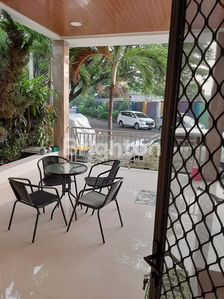 image RUMAH 2 LANTAI DI CLUSTER KOTA HARAPAN INDAH SUMMARECON CROWN GADING DEKAT TOL CAKUNG (2)