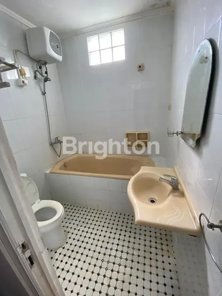 image RUMAH KAWASAN ELIT PUSPITA LOKA (8)