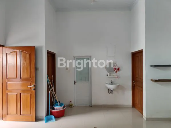 image RUMAH CANTIK DI LINGKUNGAN PERUMAHAN YANG ASRI (3)