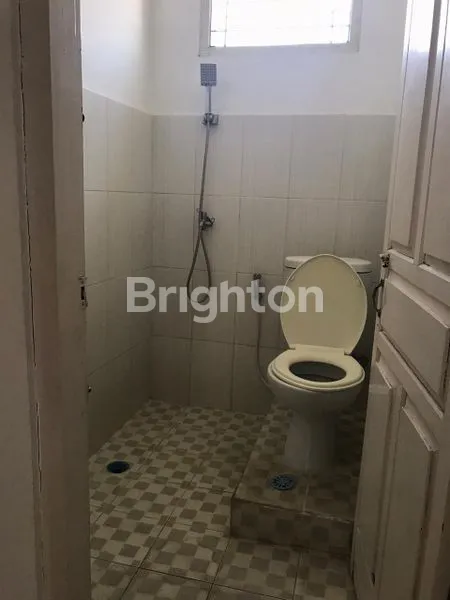 image RUMAH CANTIK DI LINGKUNGAN PERUMAHAN YANG ASRI (8)