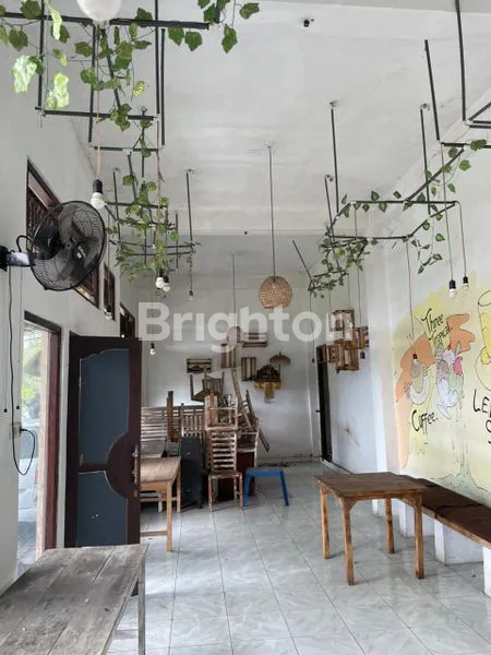 BANGUNAN EX RESTORAN SIAP HUNI LOKASI STRATEGIS DI GIANYAR