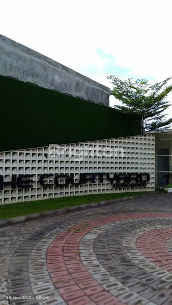 image RUMAH MINIMALIS MODERN KONSEP TAMAN DALAM RUMAH DI PERBATASAN SURABAYA GRESIK (1)