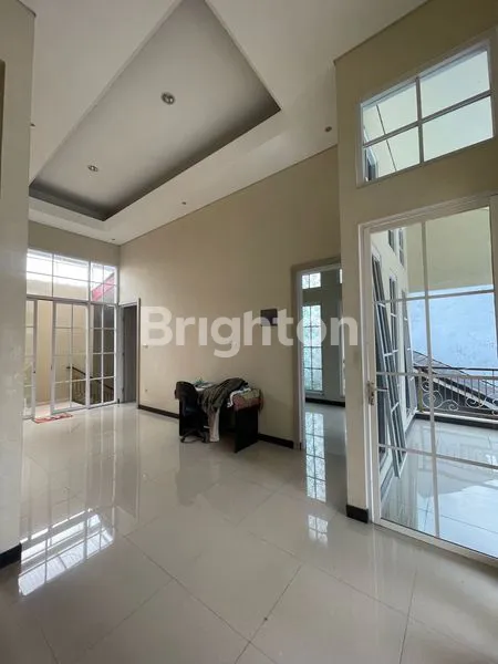 image RUMAH SUKOLILO PARK REGENCY (4)