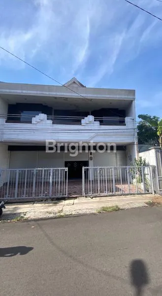 image RUMAH BESAR KOTA MALANG DENGAN LOKASI STRATEGIS (1)