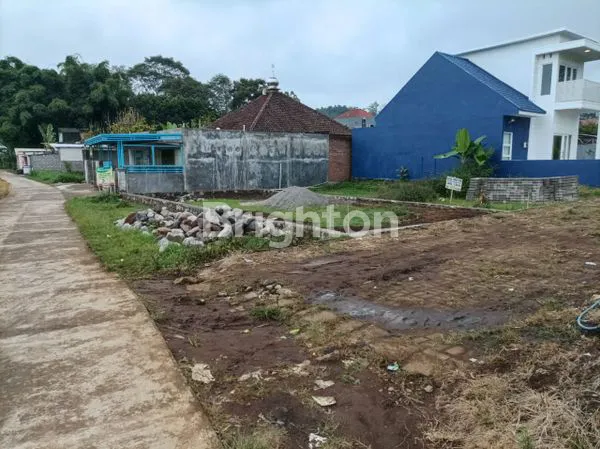 image JUAL TANAH DEKAT FLORAWISATA SANTERRA BATU (1)