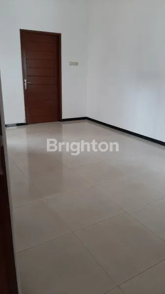image RUMAH MANYAR TIRTOMOYO SIAP HUNI (3)