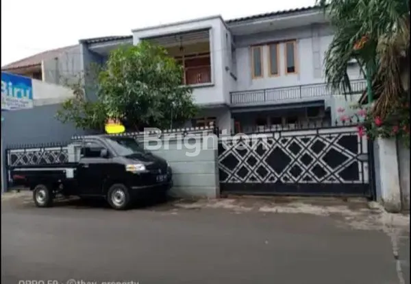 image RUMAH DUA LANTAI SIAP HUNI (1)