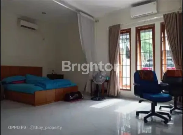 image RUMAH DUA LANTAI SIAP HUNI (8)