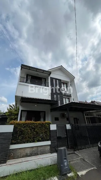 image RUMAH MURAH 2 LANTAI HOOK FULL FURNISH DI KEMANG PRATAMA 3 (1)