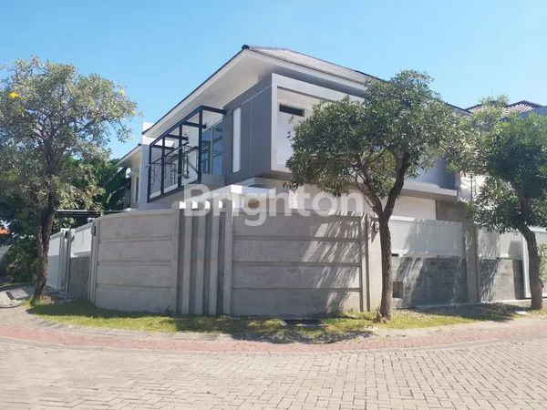 image RUMAH MEWAH KERTAJAYA INDAH REGENCY BARU MINIMALIS DALAM KOMPLEK PERUMAHAN SELANGKAH KE ITS ARAYA MERR GALAXY MALL (2)