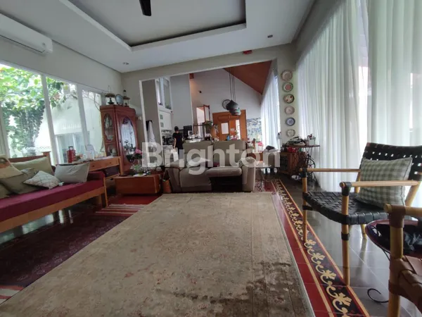 image RUMAH HOMEY FULLY FURNISHED DEKAT STASIUN MRT LEBAK BULUS BINTARO JAKARTA SELATAN (4)