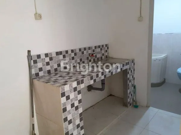 image BARATAJAYA, SIAP HUNI, RUMAH 1 ½ LANTAI, LEBAR 8, SURABAYA TIMUR (5)