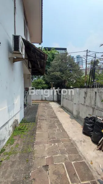image RUMAH TANJUNG DUREN UTARA 2 LANTAI POSISI HOEK, COCOK UNTUK KOST (3)