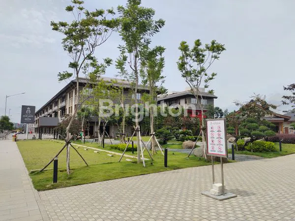 image ENAM PULUH  UNIT RUKO BARU  TIGA LANTAI  + SATU ROOFTOP BERGAYA JEPANG  SIAP PAKAI  BUAT TENANT - TENANT  TERNAMA SANGAT - SANGAT STRATEGIS AKSES JALAN RAYA  PANTAI  INDAH KAPUK DUA  JAKARTA UTARA (8)