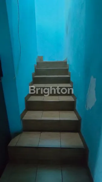 image RUKO 2.5 LANTAI SIAP PAKAI DI LOKASI STRATEGIS PINGGIR JALAN RAYA (2)