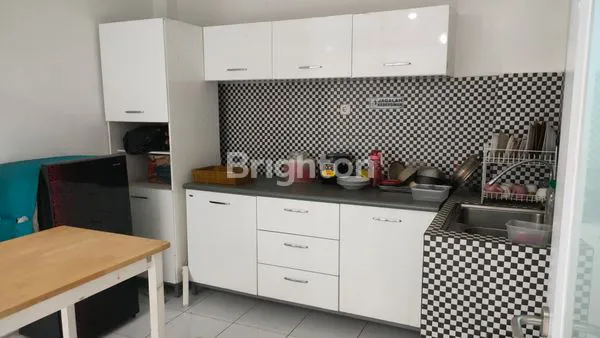 image RUKO 2.5 LANTAI SIAP PAKAI DI LOKASI STRATEGIS PINGGIR JALAN RAYA (7)