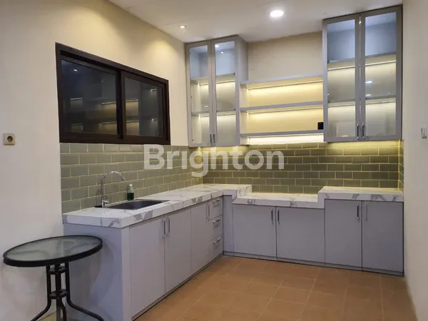 image RUMAH USAHA / KOST SEMI FURNISH DI MEDOKAN AYU RUNGKUT SURABAYA TIMUR DEKAT DENGAN JALAN RAYA MERR, 15 MENIT KE BANDARA JUANDA (2)