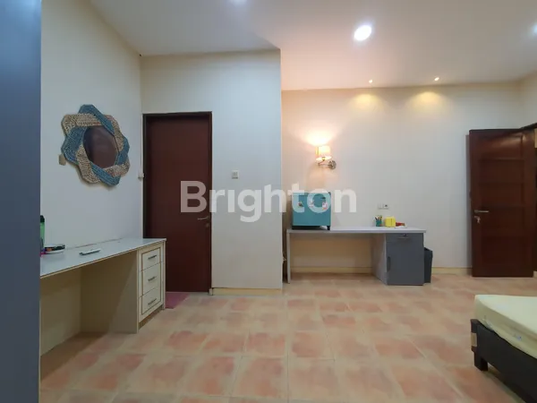 image RUMAH USAHA / KOST SEMI FURNISH DI MEDOKAN AYU RUNGKUT SURABAYA TIMUR DEKAT DENGAN JALAN RAYA MERR, 15 MENIT KE BANDARA JUANDA (5)