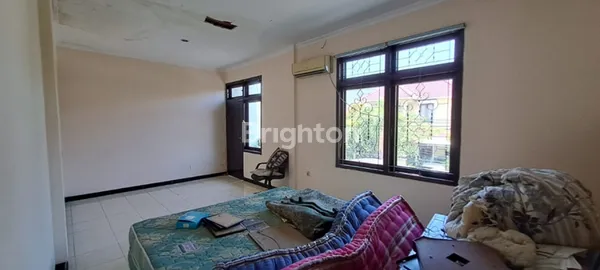 image TERMURAH! RUMAH 2 LANTAI DEKAT KAMPUS UNAIR DI MOJOARUM (5)