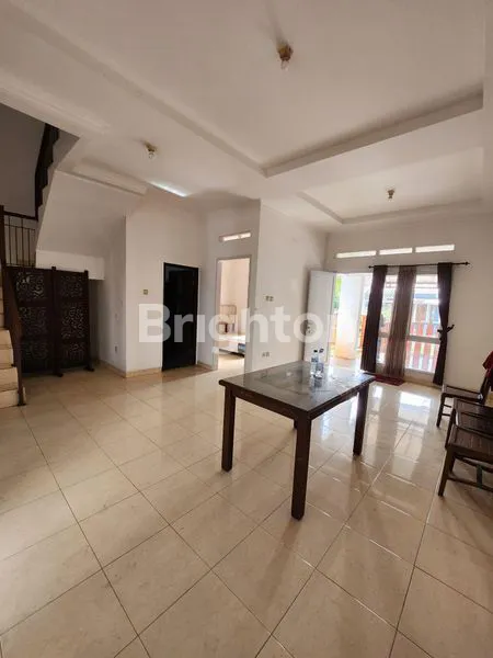 image DIJUAL CEPAT TURUN HARGA RUMAH DI BOULEVARD MUTIARA SENTUL (3)