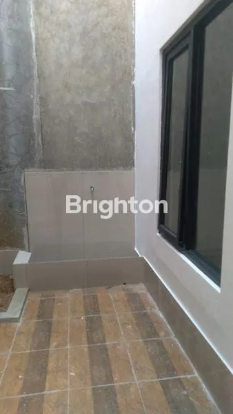 image RUMAH 2 LANTAI HIGHLAND MANGUNHARJO SAMPING CITRAGRAND TEMBALANG  (7)