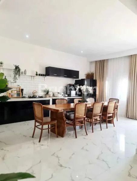 image VILLA KEREN MURAH ANTIK DEKAT DR TOL SEROJA (4)