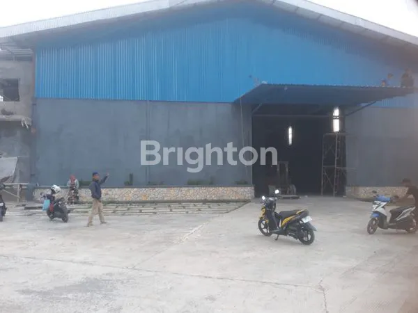 LAHAN LUAS DAN BANGUNAN SIAP PAKAI UNTUK GUDANG LOKASI BOGOR
