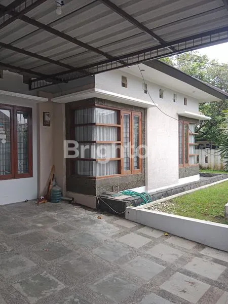 image HUNIAN MEWAH HOOK STRATEGIS BUAH BATU 297M² SIAP HUNI (1)