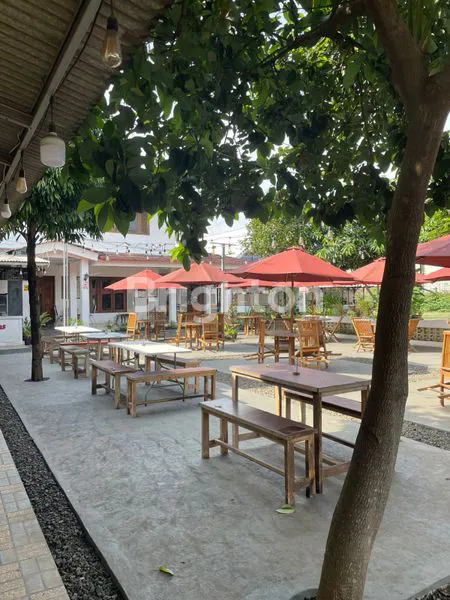 image LAHAN + RUMAH EX CAFE SAWANGAN DEPOK (2)