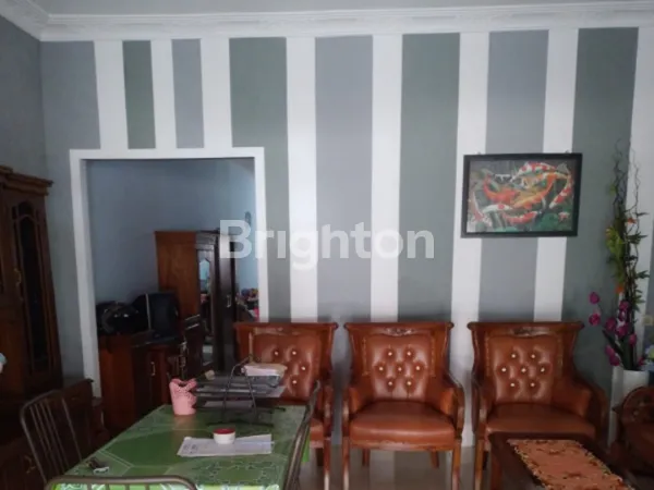 image RUMAH DI PINGGIR JALAN UTAMA KOTA KEDIRI (1)