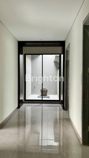 image FOR SALE NEW LUX MINIMALIS HOUSE, PAKUWON INDAH (3)