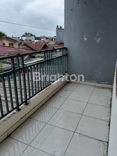 image RUKO HARAPAN INDAH  2 LANTAI COCOK UNTUK USAHA (5)