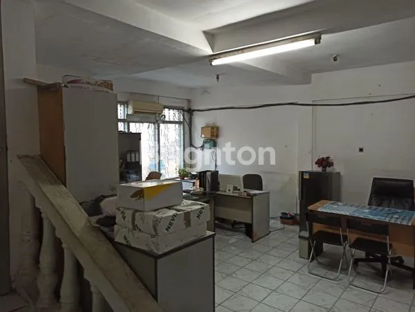 image COCOK UNTUK PERUMAHAN ATAU USAHA EX PERCETAKAN JALAN POGOT BISA DILEWATI TRUCK (3)