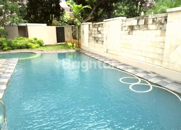 image RUMAH MEWAH PONDOK INDAH FULL FURNISH (2)