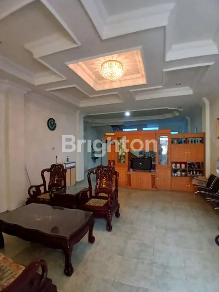 image (PUNAI) TOWNHOUSE MODERN 2LT, LOKASI STRATEGIS (2)