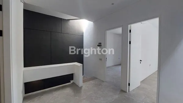 image RUMAH BARU 2LANTAI KUTISARI INDAH TENGGILIS MEJOYO SURABAYA (7)