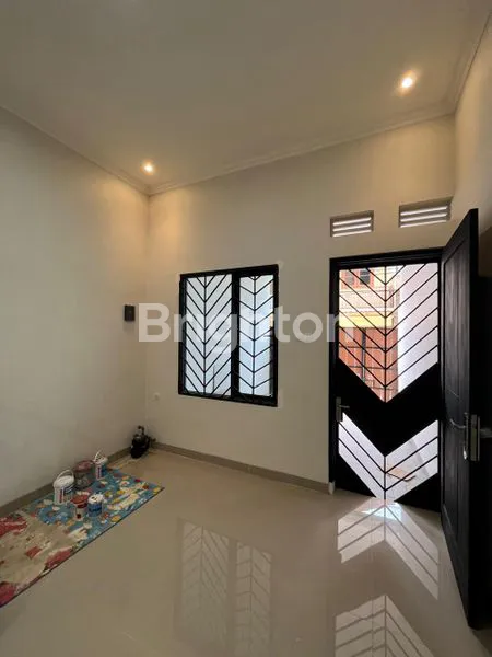 image RUMAH 2 LANTAI PORIS (2)