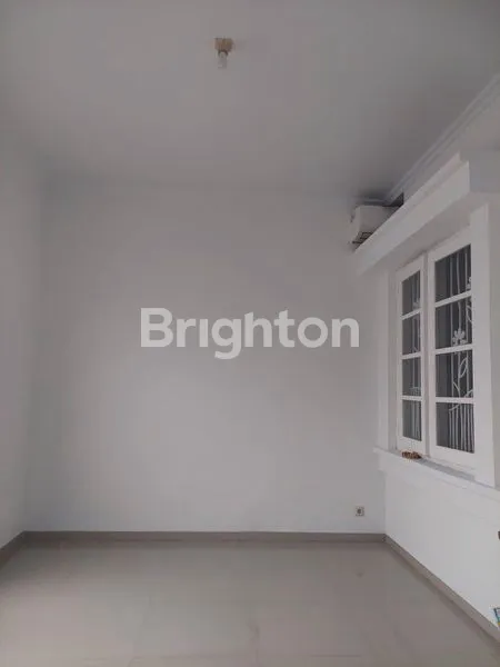 image RUMAH SIAP HUNI DEKAT MASJID DALAM CLUSTER KOTAWISATA  (3)