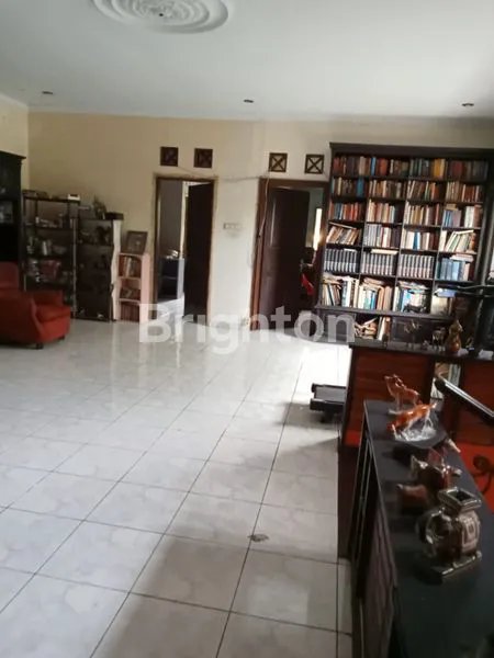 image RUMAH TEMPAT TINGGAL DAN USAHA LOKASI STRATEGIS (4)