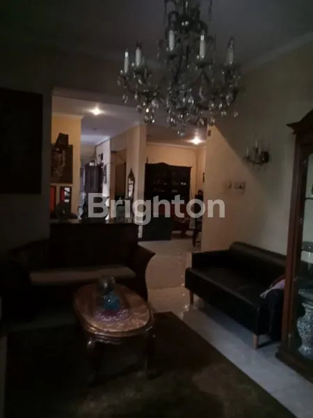 image RUMAH TEMPAT TINGGAL DAN USAHA LOKASI STRATEGIS (7)