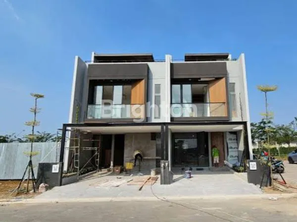 image CITRALAND NORTHWEST HOUSE ATTIC FREE KPR (3)